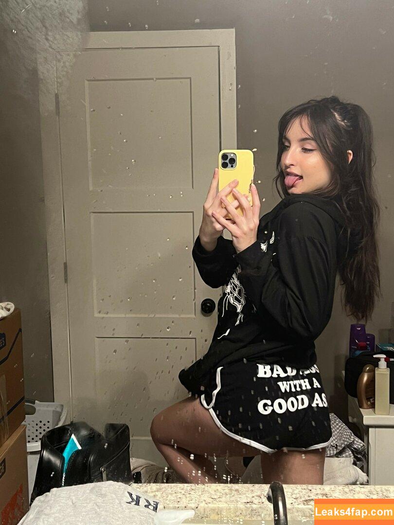 Beebee ASMR / beebeeasmr / beebeeasmr18 / weloveasmr leaked photo photo #0551
