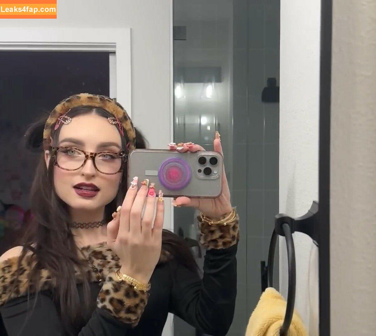 Beebee ASMR / beebeeasmr / beebeeasmr18 / weloveasmr leaked photo photo #0554