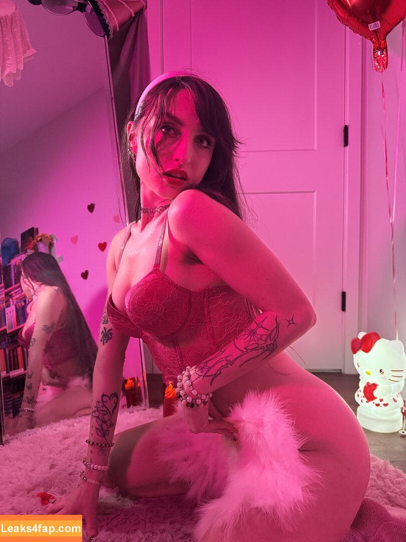 Beebee ASMR / beebeeasmr / beebeeasmr18 / beebeevip / weloveasmr leaked photo photo #0881