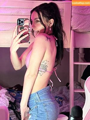 Beebee ASMR photo #0008