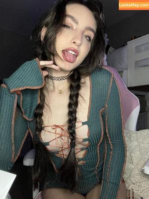 Beebee ASMR photo #0030