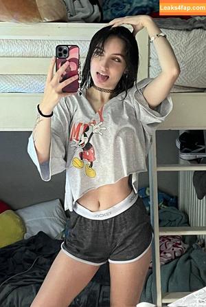 Beebee ASMR photo #0079