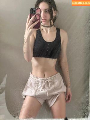 Beebee ASMR photo #0101
