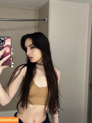 Beebee ASMR photo #0105