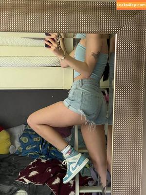 Beebee ASMR photo #0138