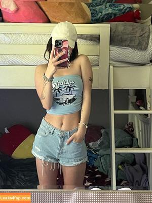 Beebee ASMR photo #0146
