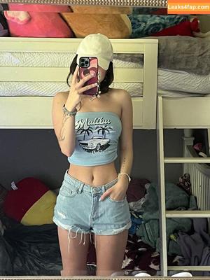 Beebee ASMR photo #0149