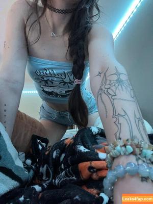 Beebee ASMR photo #0150