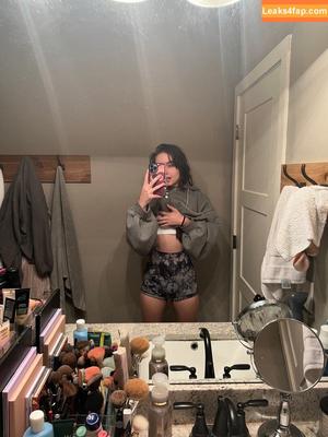 Beebee ASMR photo #0158