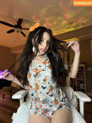 Beebee ASMR photo #0193