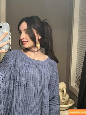Beebee ASMR photo #0246