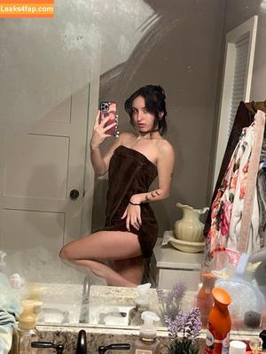 Beebee ASMR photo #0258