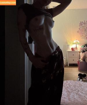 Beebee ASMR photo #0758
