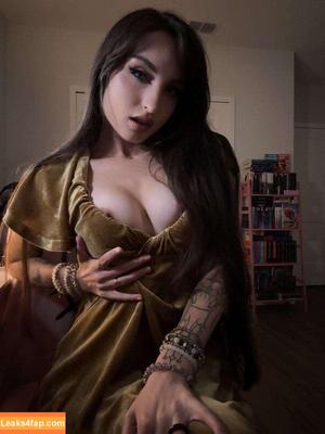 Beebee ASMR photo #1085