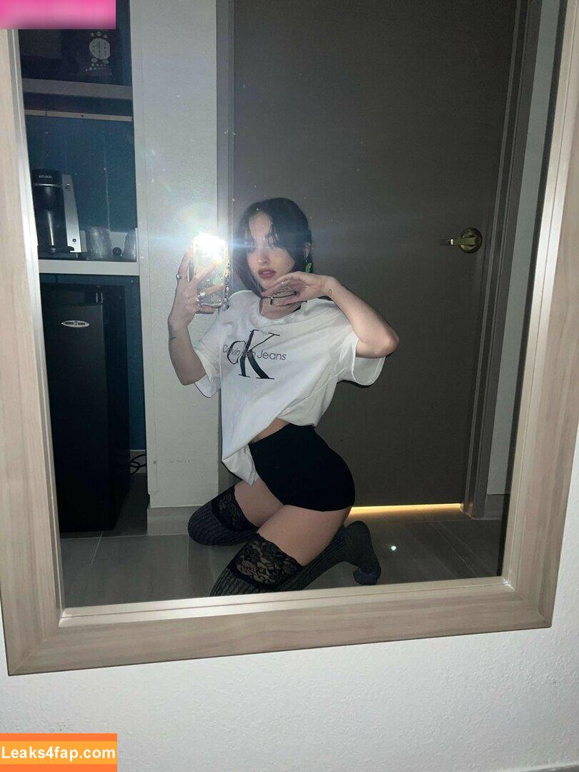 beebee / beebeeasmr leaked photo photo #0076