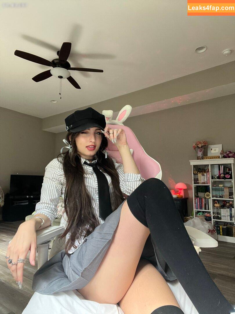 beebee / beebeeasmr leaked photo photo #0126