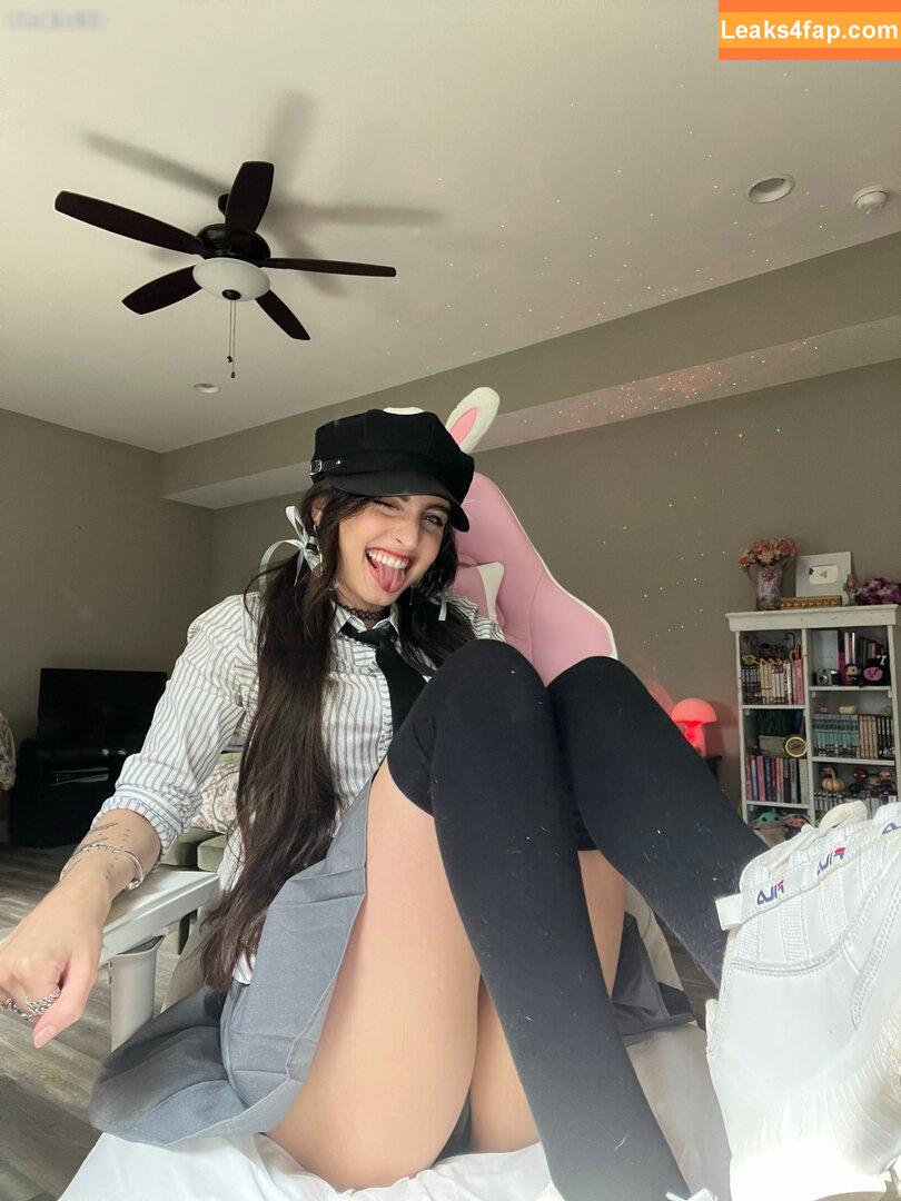 beebee / beebeeasmr leaked photo photo #0127