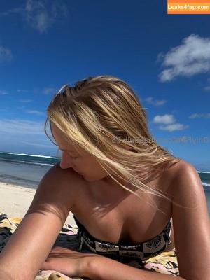 beebeel25 photo #0004