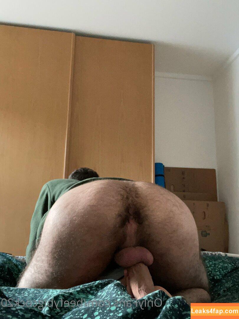 beefybigcock23 /  leaked photo photo #0003