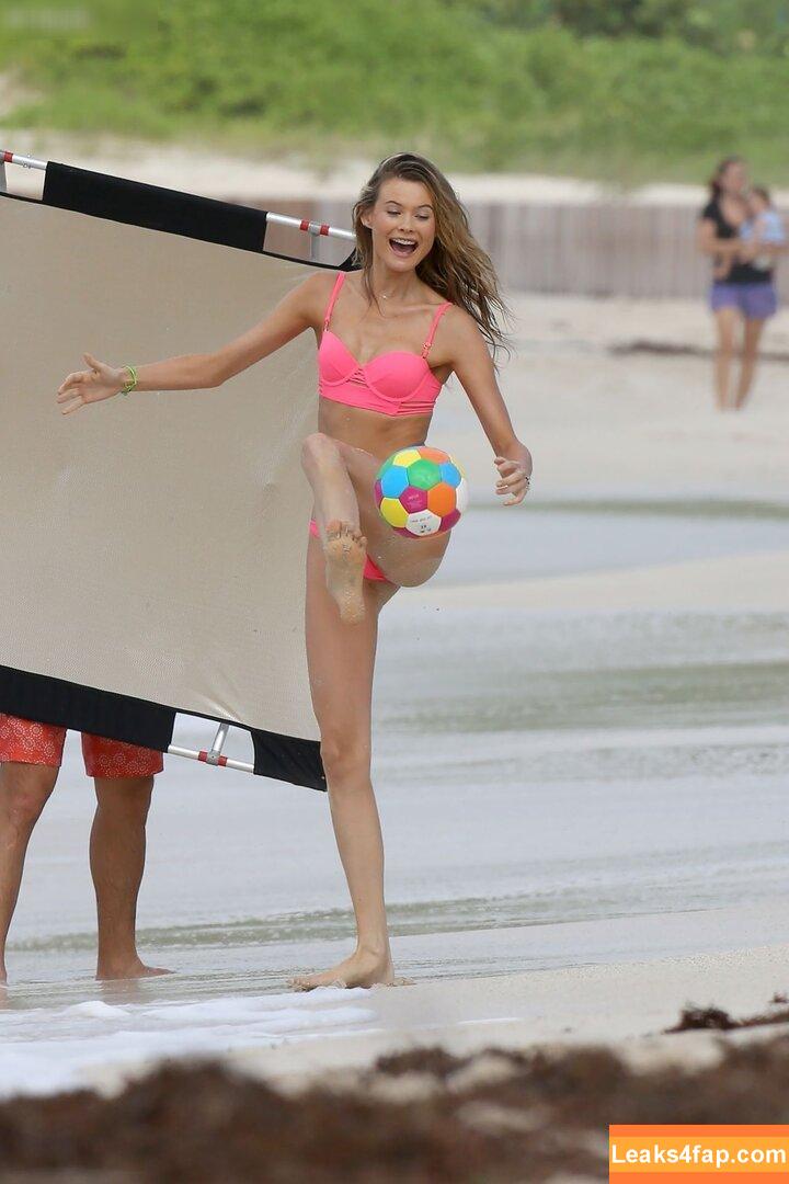 Behati Prinsloo / behatiprinsloo leaked photo photo #0286