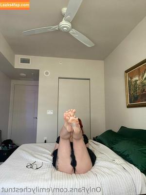 behindem photo #0034