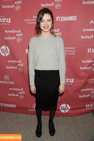 Bel Powley photo #0006