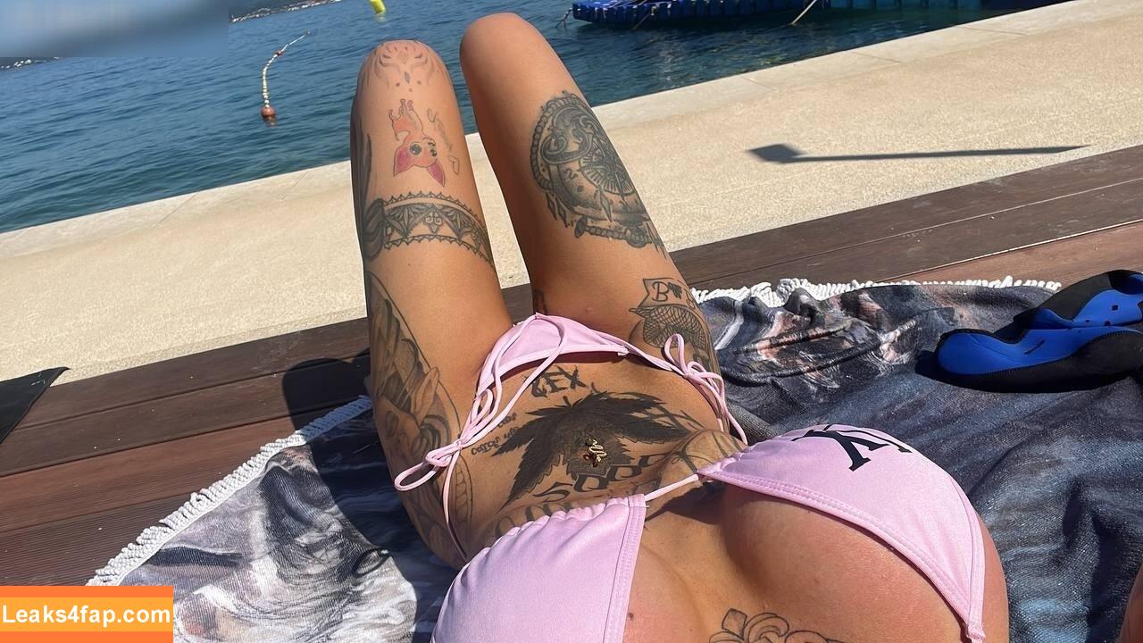 Bella Ink / belladioor / bellaink69 / bellainkxx / belli-ink leaked photo photo #0054