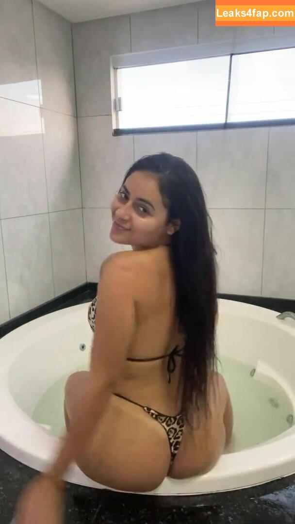 Bella Menezes / isabellaamenezess / isamnzs / isinha meneses / prontomostreii leaked photo photo #0060