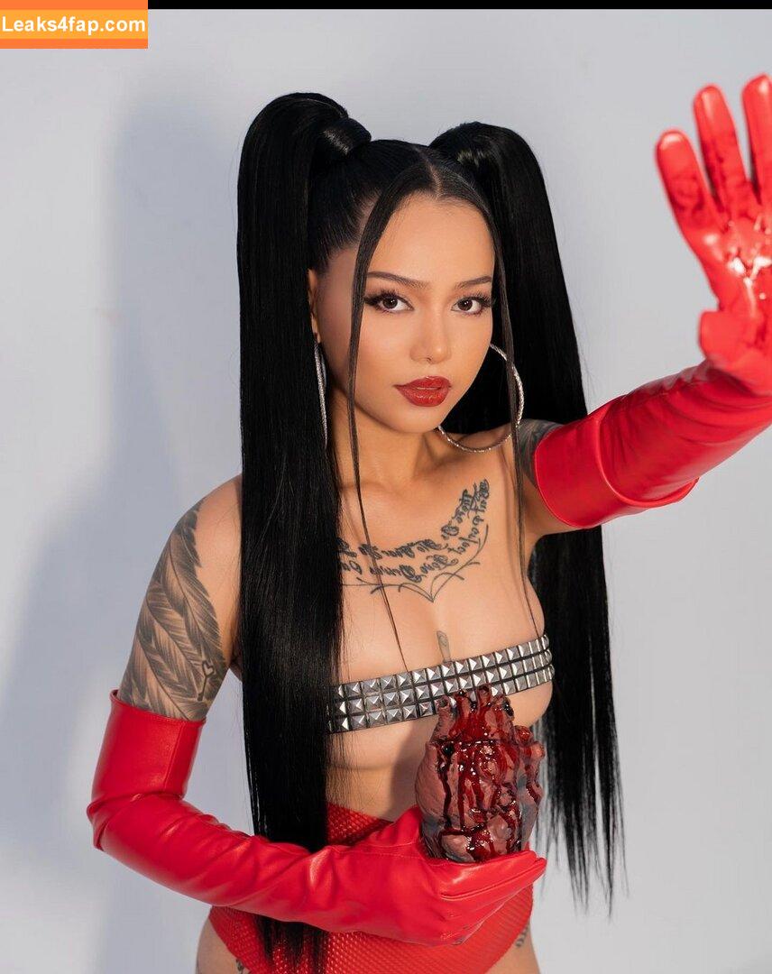 Bella Poarch / bellapoarch / bllapoarch leaked photo photo #0015