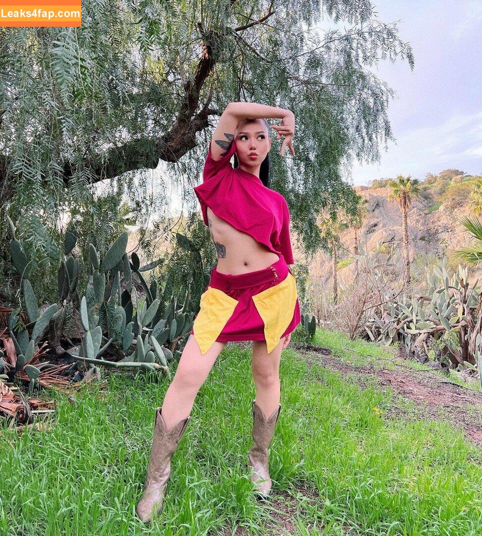 Bella Poarch / bellapoarch / bllapoarch leaked photo photo #0182