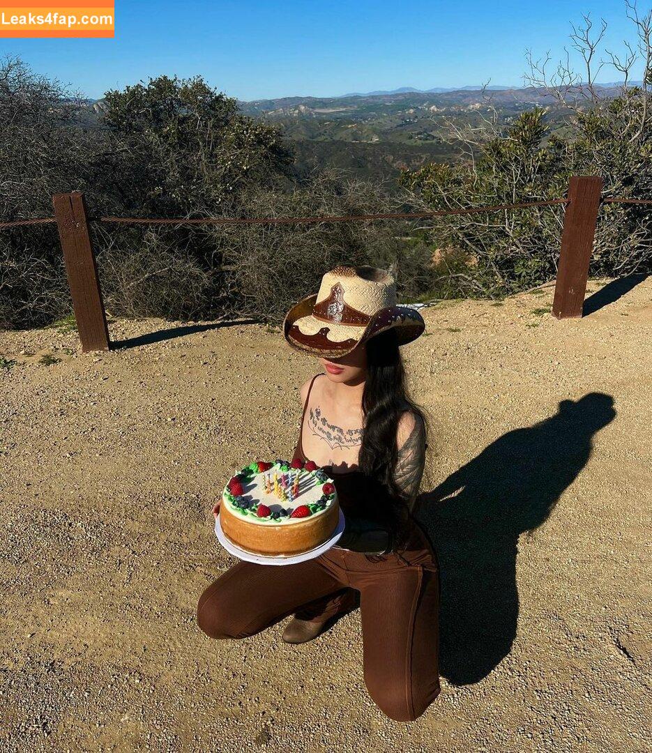 Bella Poarch / bellapoarch / bllapoarch leaked photo photo #0198