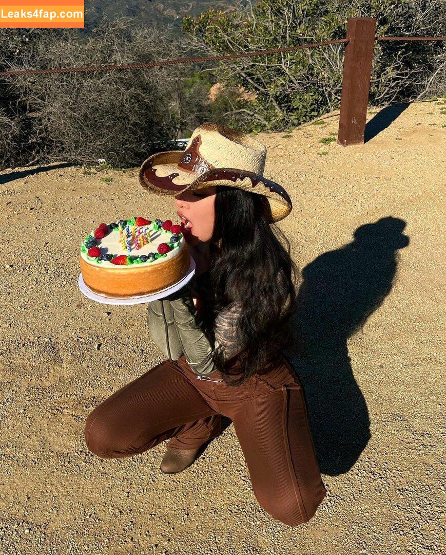 Bella Poarch / bellapoarch / bllapoarch leaked photo photo #0201