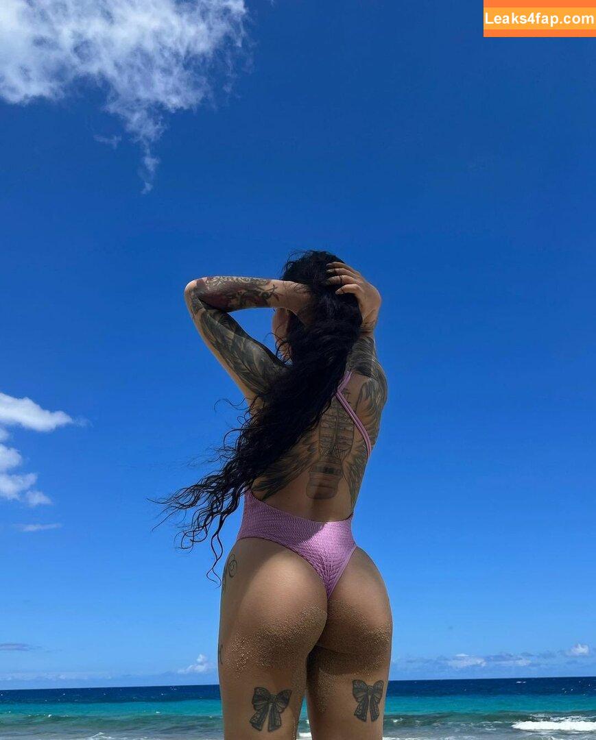 Bella Poarch / bellapoarch / bllapoarch leaked photo photo #0542