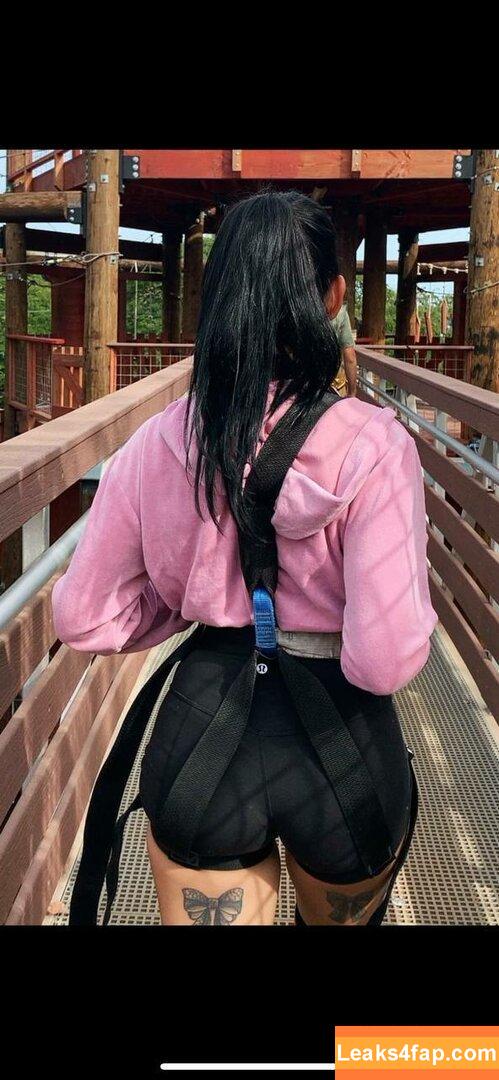 Bella Poarch / bellapoarch / bllapoarch leaked photo photo #0593