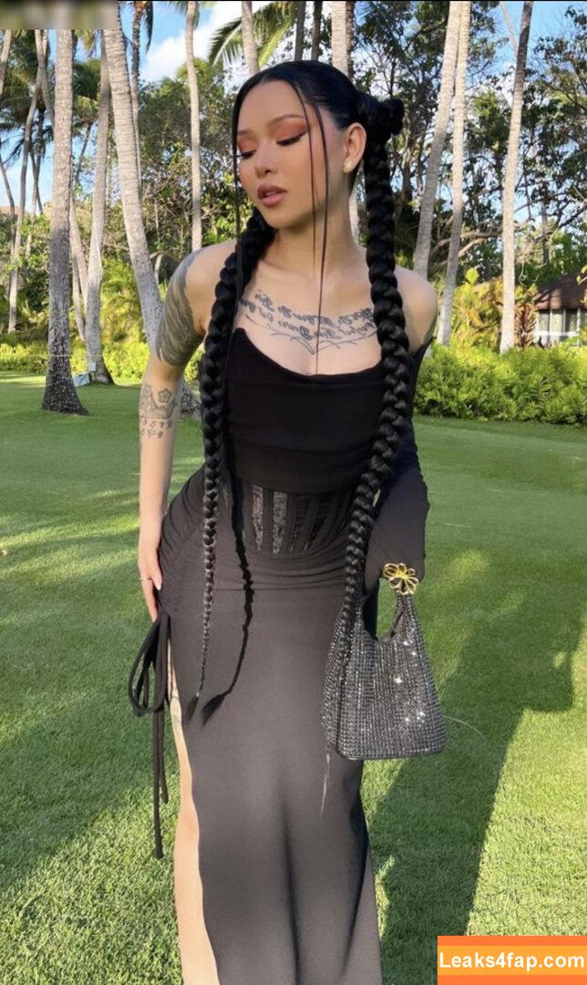 Bella Poarch / bellapoarch / bllapoarch leaked photo photo #0656