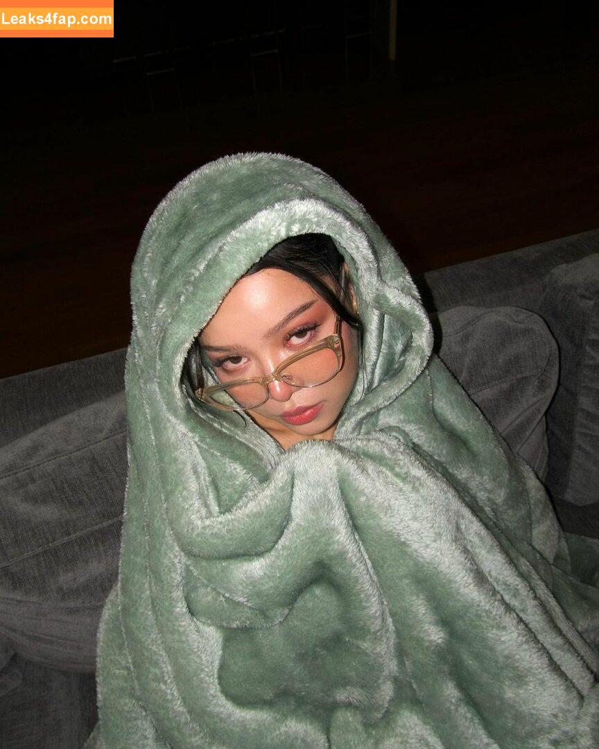 Bella Poarch / bellapoarch / bllapoarch leaked photo photo #0673