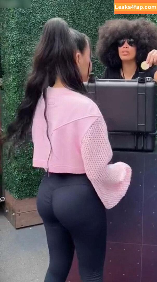 Bella Poarch / bellapoarch / bllapoarch leaked photo photo #0775