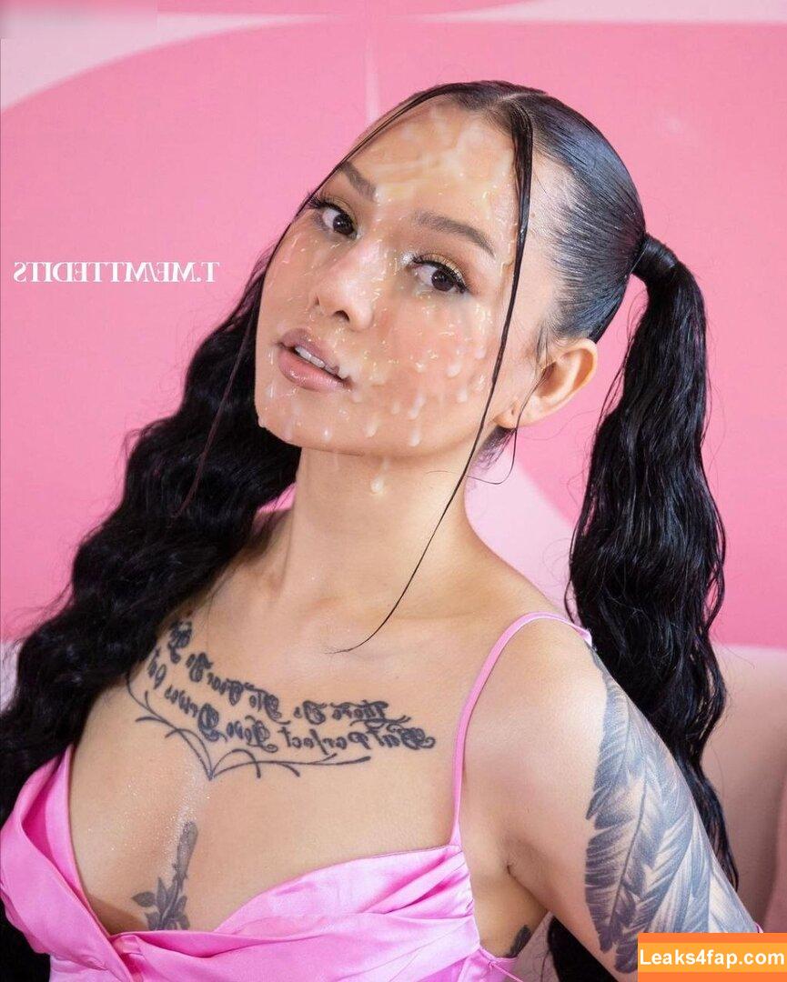 Bella Poarch / bellapoarch / bllapoarch слитое фото фото #0862