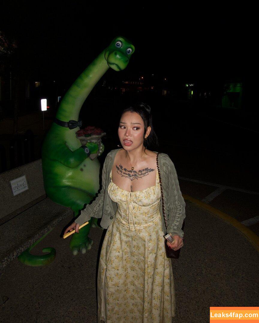 Bella Poarch / bellapoarch / bllapoarch leaked photo photo #0906