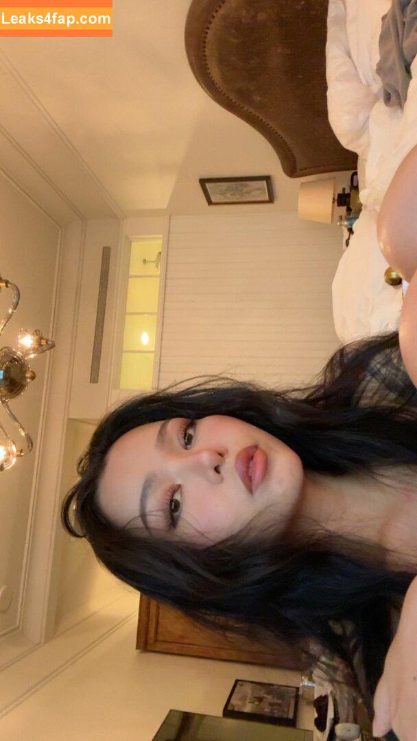 Bella Poarch / bellapoarch / bllapoarch leaked photo photo #0948