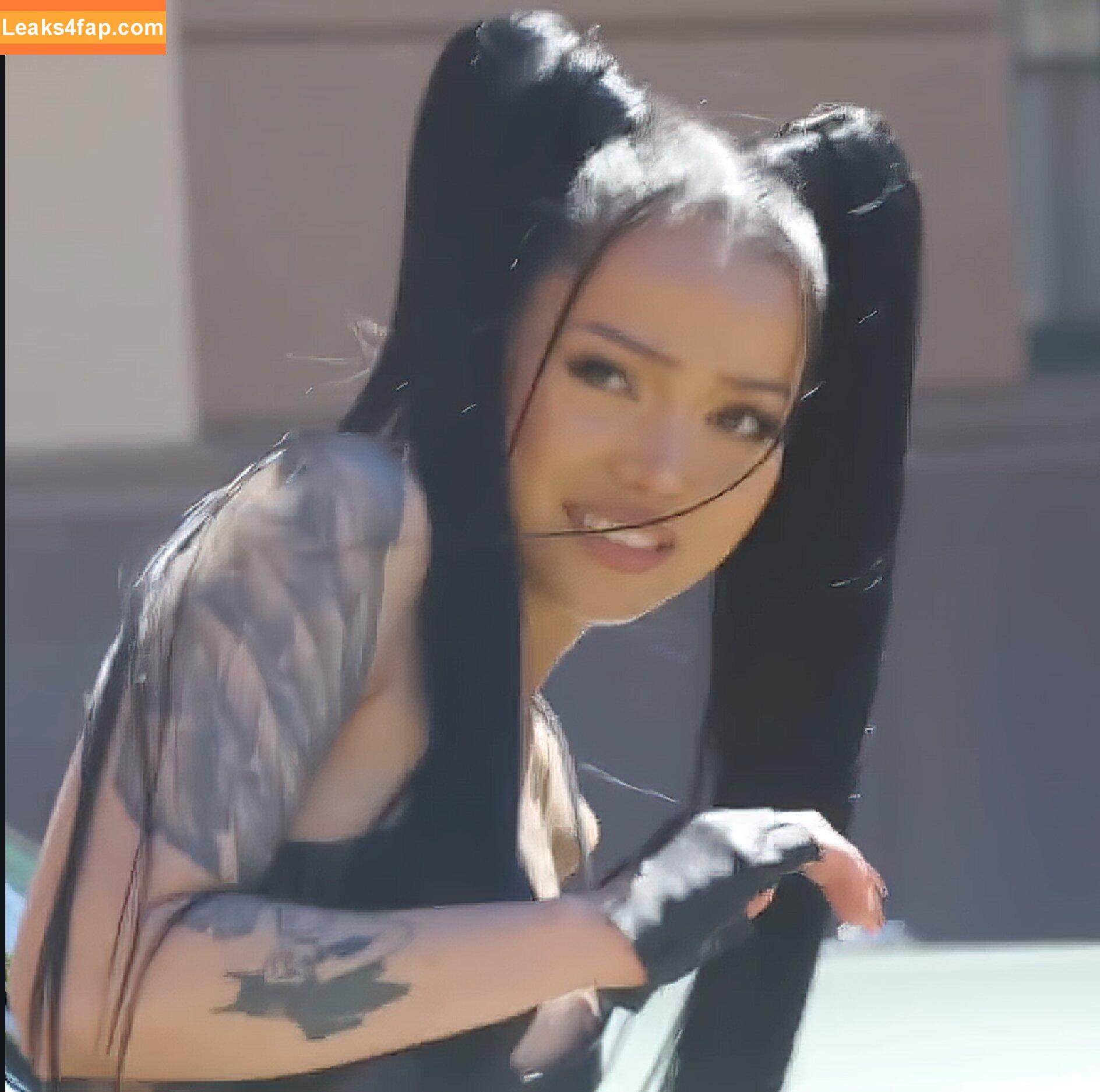 Bella Poarch / bellapoarch / bllapoarch leaked photo photo #0983