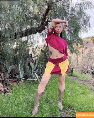 Bella Poarch фото #0658