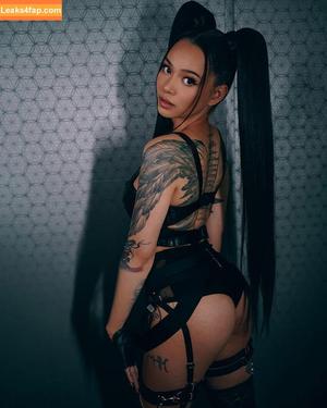 Bella Poarch фото #0705