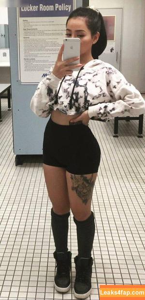 Bella Poarch фото #0742