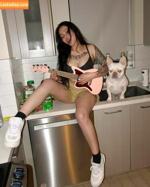 Bella Poarch фото #0780