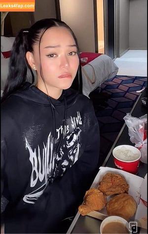 Bella Poarch фото #0818