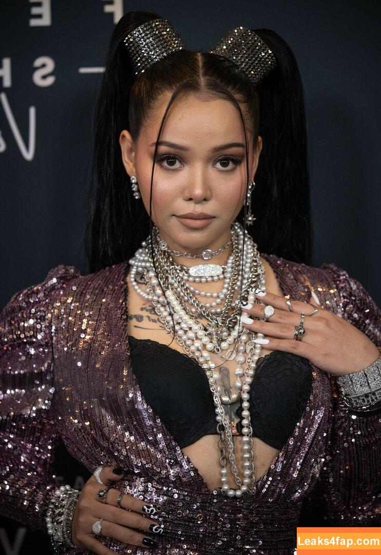 Bella Poarch / bellapoarch / bllapoarch leaked photo photo #1025