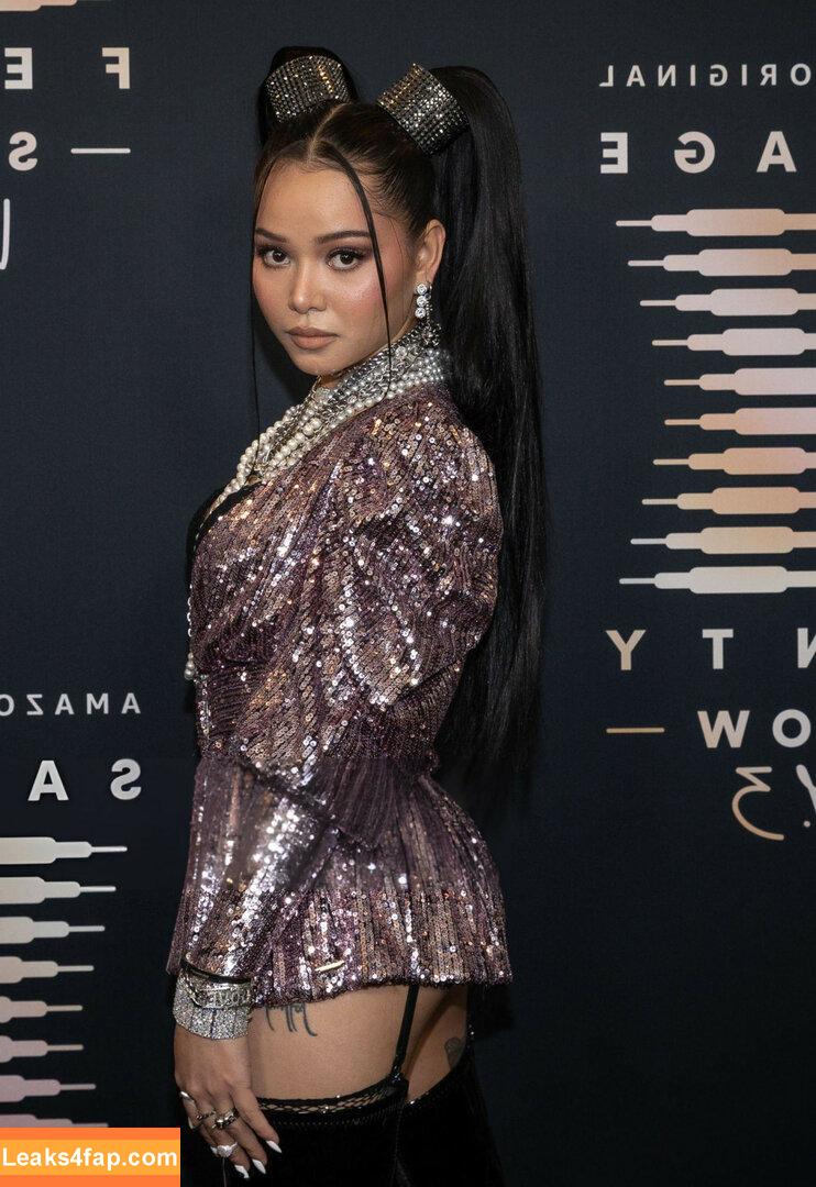 Bella Poarch / bellapoarch / bllapoarch leaked photo photo #1033