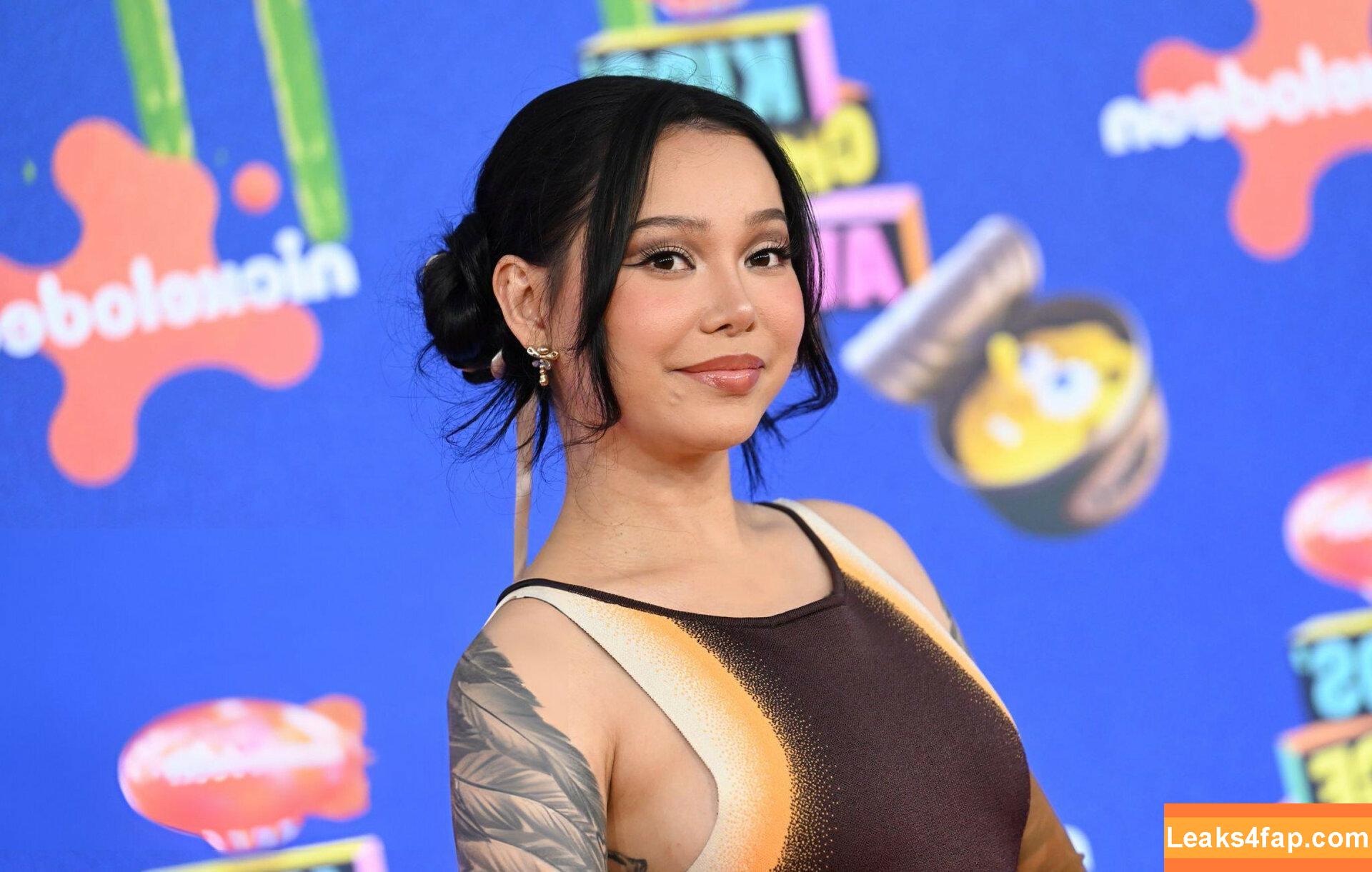 Bella Poarch / bellapoarch / bllapoarch leaked photo photo #1120