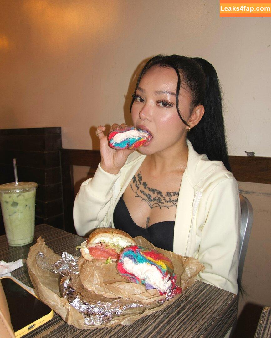 Bella Poarch / bellapoarch / bllapoarch leaked photo photo #1251